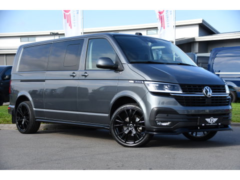 Volkswagen Transporter 2.0 TDI L2H1 30 DC Bulli Virtual, Adpatieve Cruise, Carplay, LED, Leder, Stoelverwarming, Trekhaak, Automaat, Uniek!