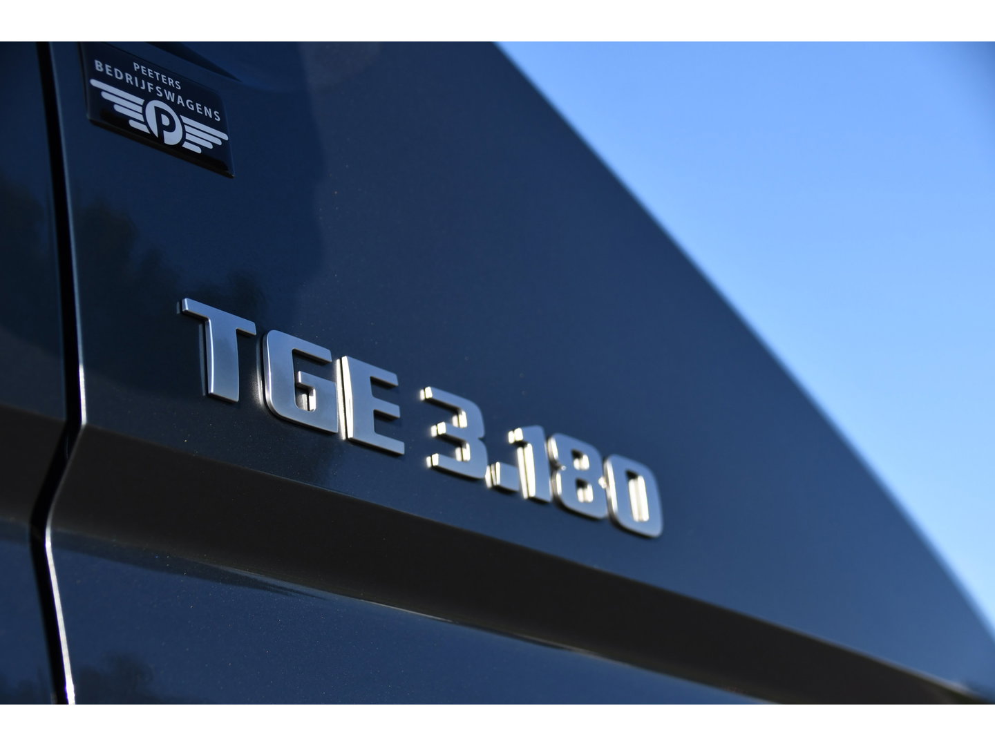 MAN TGE 3.180 35 2.0 L3H2 DC PB Edition Camera, Cruise, Carplay, LED, 177pk, Automaat, Sensoren, Multimedia, Uniek!