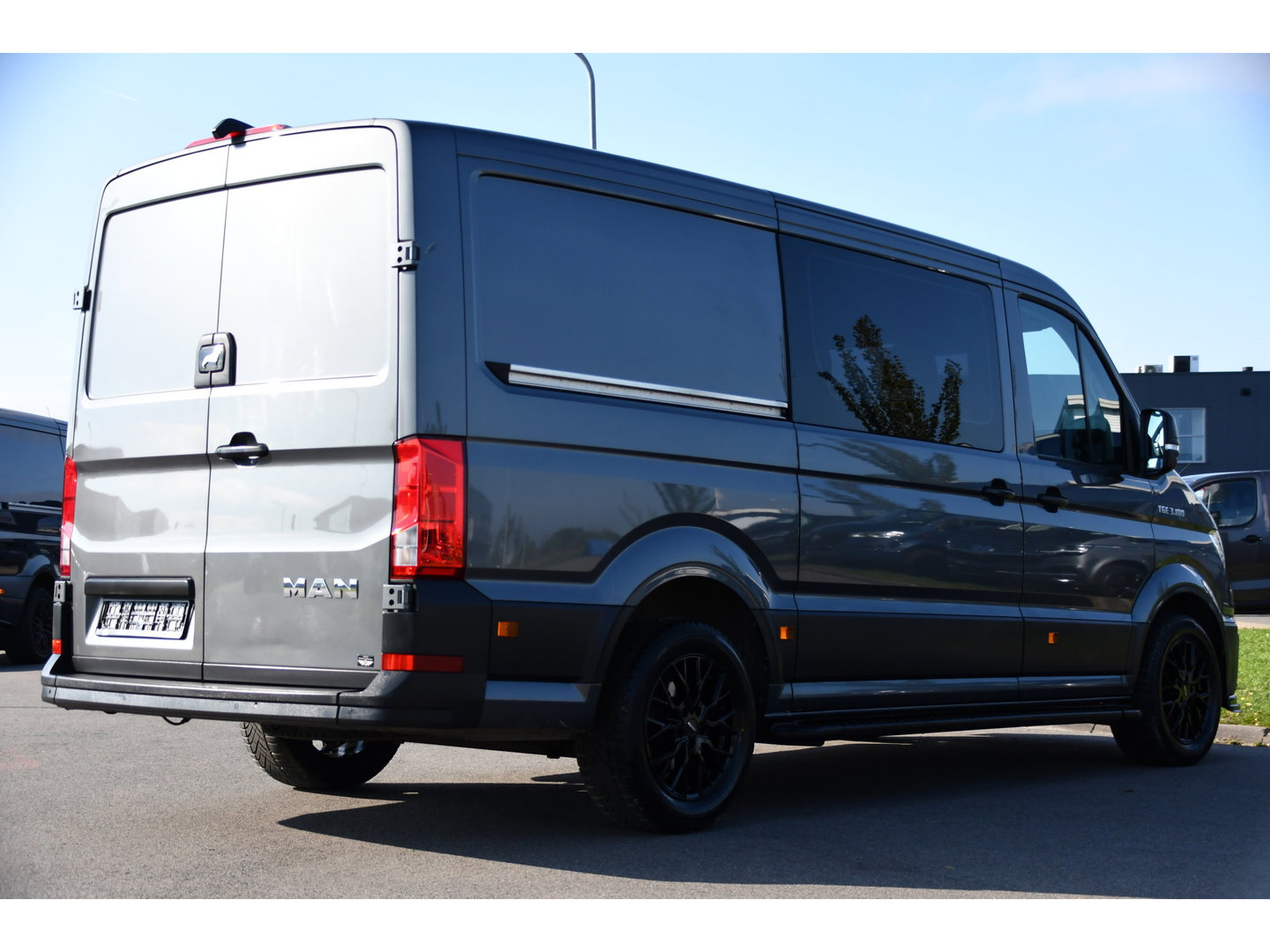 MAN TGE 3.180 35 2.0 L3H2 DC PB Edition Camera, Cruise, Carplay, LED, 177pk, Automaat, Sensoren, Multimedia, Uniek!