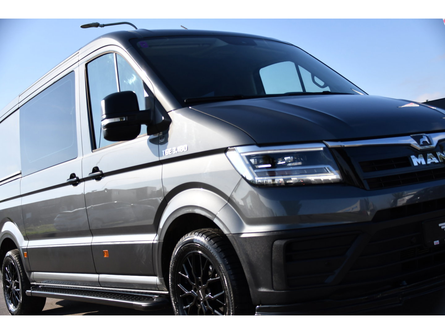 MAN TGE 3.180 35 2.0 L3H2 DC PB Edition Camera, Cruise, Carplay, LED, 177pk, Automaat, Sensoren, Multimedia, Uniek!