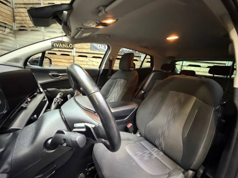 Kia Sportage 1.6 T-GDi MHEV DynamicLine PDC Camera Clima Navi 18"LM