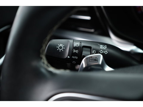 Kia e-Niro 64 kWh | SOH 100% | Rijklaar! | Leder | Stoelventilatie | Camera | Adapt. Cruise | All Seasons