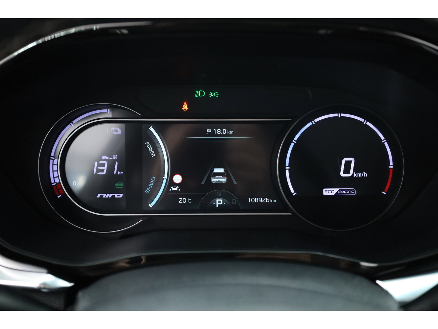 Kia e-Niro 64 kWh | SOH 100% | Rijklaar! | Leder | Stoelventilatie | Camera | Adapt. Cruise | All Seasons