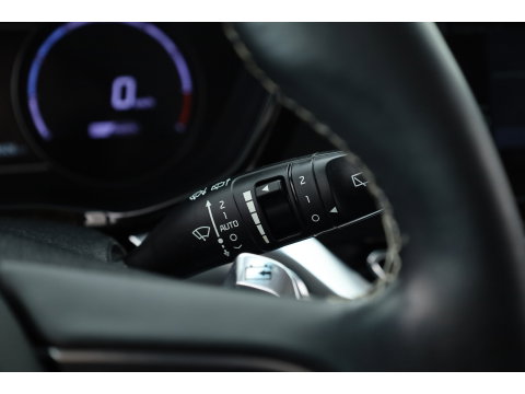 Kia e-Niro 64 kWh | SOH 100% | Rijklaar! | Leder | Stoelventilatie | Camera | Adapt. Cruise | All Seasons