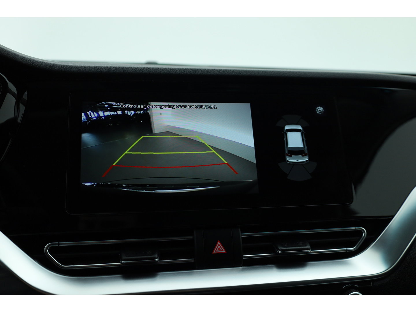 Kia e-Niro 64 kWh | SOH 100% | Rijklaar! | Leder | Stoelventilatie | Camera | Adapt. Cruise | All Seasons
