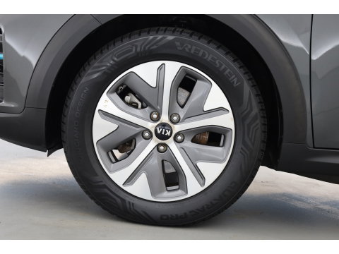 Kia e-Niro 64 kWh | SOH 100% | Rijklaar! | Leder | Stoelventilatie | Camera | Adapt. Cruise | All Seasons