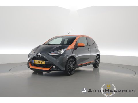 Toyota Aygo 1.0 VVT-i x-JBL | Rijklaar! | Apple CarPlay | Camera | Clima | All Seasons |