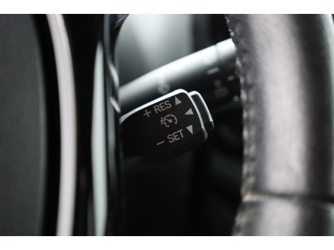 Toyota Aygo 1.0 VVT-i x-JBL | Rijklaar! | Apple CarPlay | Camera | Clima | All Seasons |