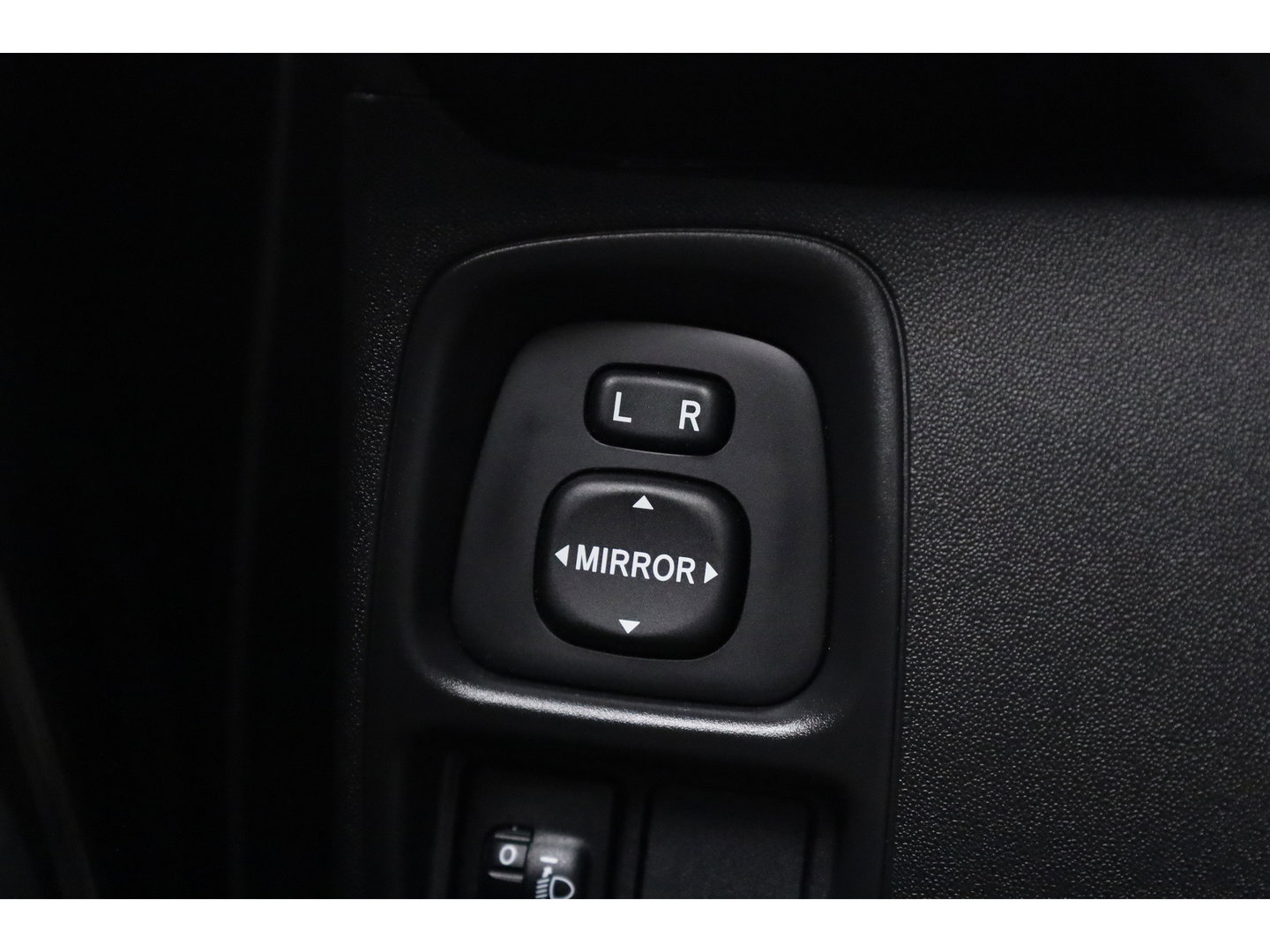 Toyota Aygo 1.0 VVT-i x-JBL | Rijklaar! | Apple CarPlay | Camera | Clima | All Seasons |