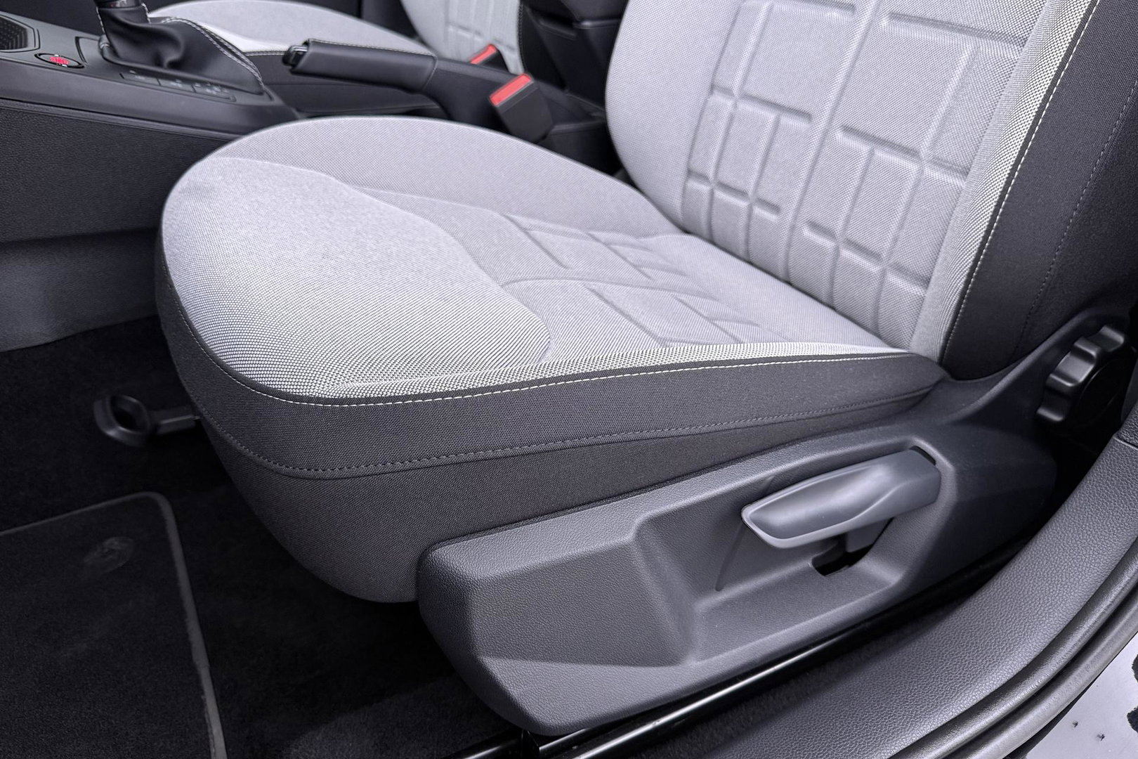 SEAT Ibiza 1.0 EcoTSI FR Business Connect | ACC | Stoelverwarming | Camera | Blind Spot | Keyless | Getint Glas | 18 Inch