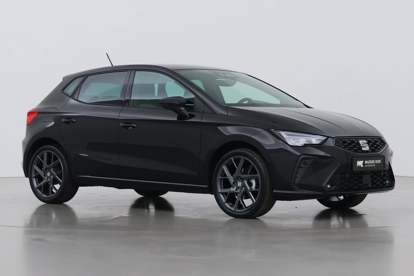 SEAT Ibiza 1.0 EcoTSI FR Business Connect | ACC | Stoelverwarming | Camera | Blind Spot | Keyless | Getint Glas | 18 Inch