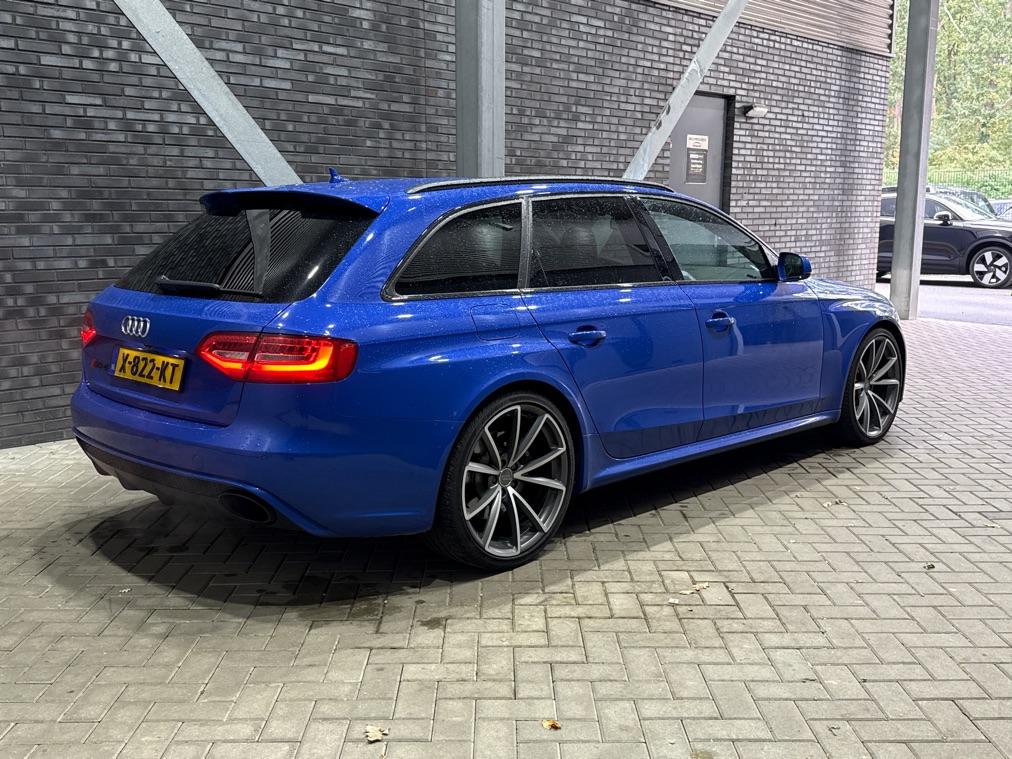 Audi RS4 Avant 4.2 FSI quattro | Nogaro 1 van 60 | Goed onderhouden | B&O | 20 Inch | Eventuri | Panoramadak