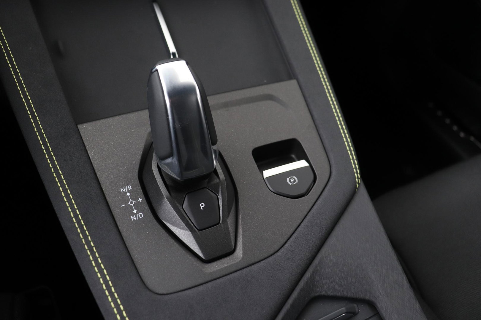 Lynk & Co 01 Lynk&co 1.5 Core | ACC | Camera | Carplay | 19 inch | LED | Draadloos opladen
