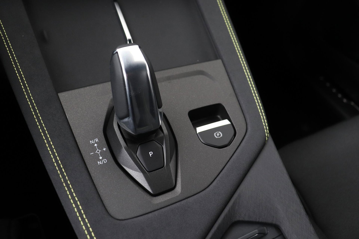 Lynk & Co 01 Lynk&co 1.5 Core | ACC | Camera | Carplay | 19 inch | LED | Draadloos opladen