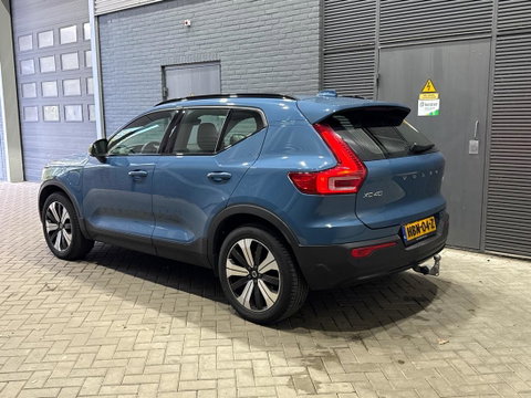 Volvo XC40 T4 Plus Dark | Harman/Kardon | Trekhaak | Camera | Keyless | Stoel+Stuurverwarming | 19 Inch