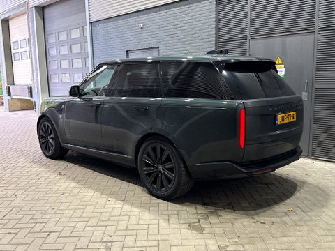 Land Rover Range Rover P550e Autobiography | Meridian Signature | Clearsight | Ventilatie+Massage | Panoramadak | Luchtvering | Koelbox
