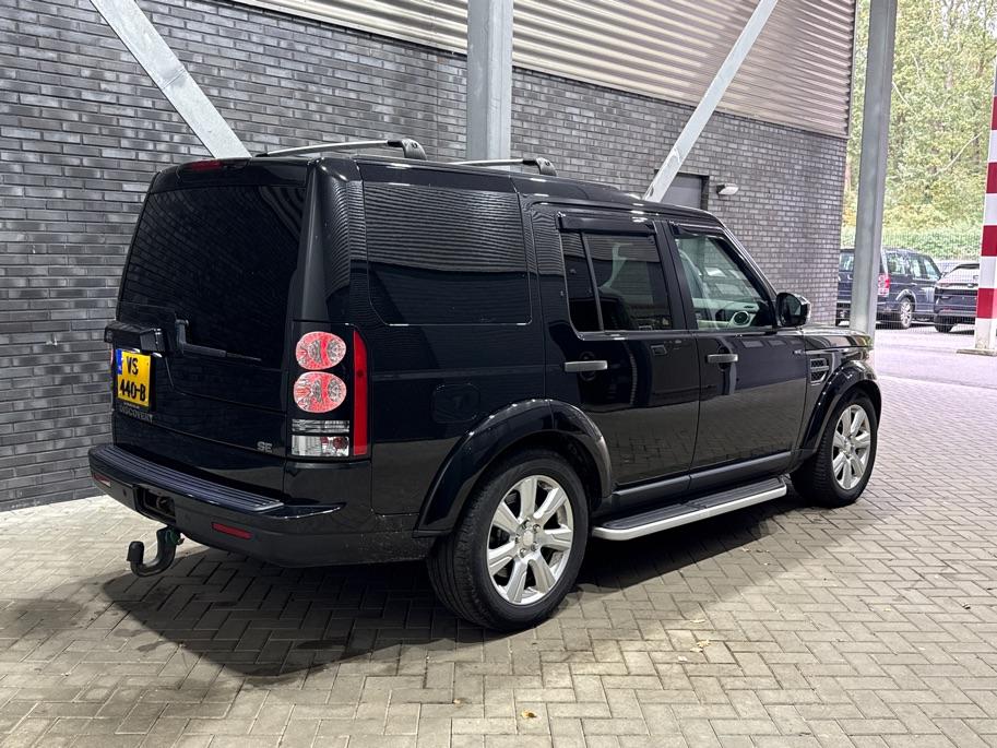 Land Rover Discovery 3.0 TDV6 SE | GRIJS KENTEKEN | Luchtvering | Trekhaak | Stoel+Stuurverwarming | Meridian | Camera | Leder | 19 Inch
