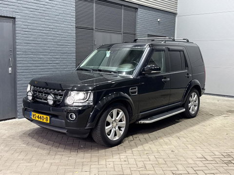 Land Rover Discovery 3.0 TDV6 SE | GRIJS KENTEKEN | Luchtvering | Trekhaak | Stoel+Stuurverwarming | Meridian | Camera | Leder | 19 Inch
