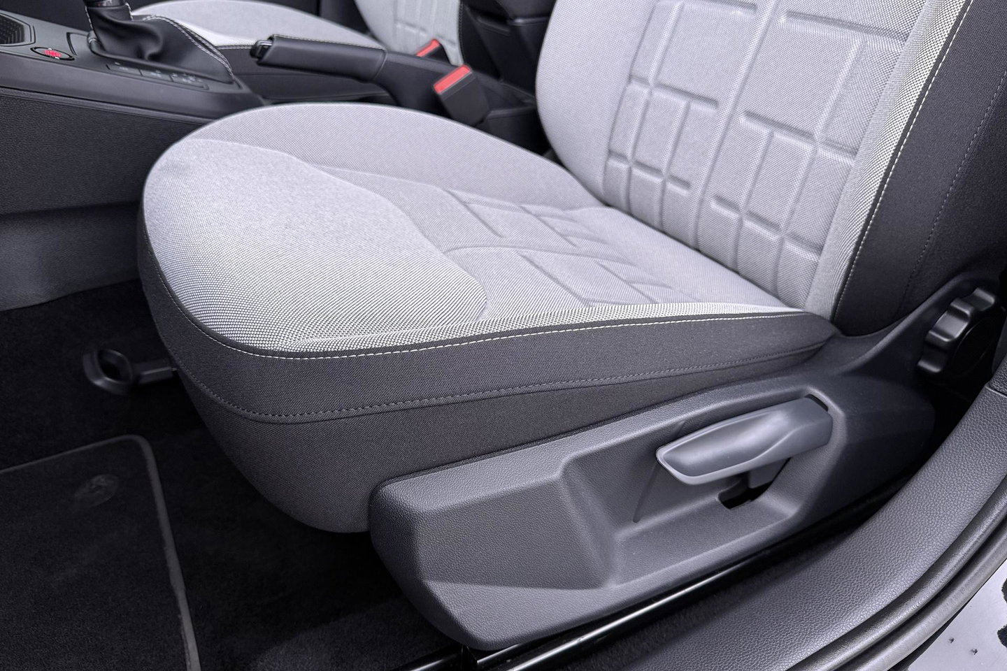 SEAT Ibiza 1.0 EcoTSI FR Business Connect | ACC | Stoelverwarming | Camera | Blind Spot | Keyless | Getint Glas | 18 Inch