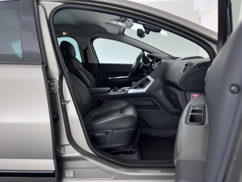 Peugeot 3008 2.0 HDiF HYbrid4 *AUT | NAVI-FULLMAP | LEATHERSEATS | SHIFTPADDLES | PRIVACY-GLASS | ECC | PDC | CRUISE | 16''ALU*