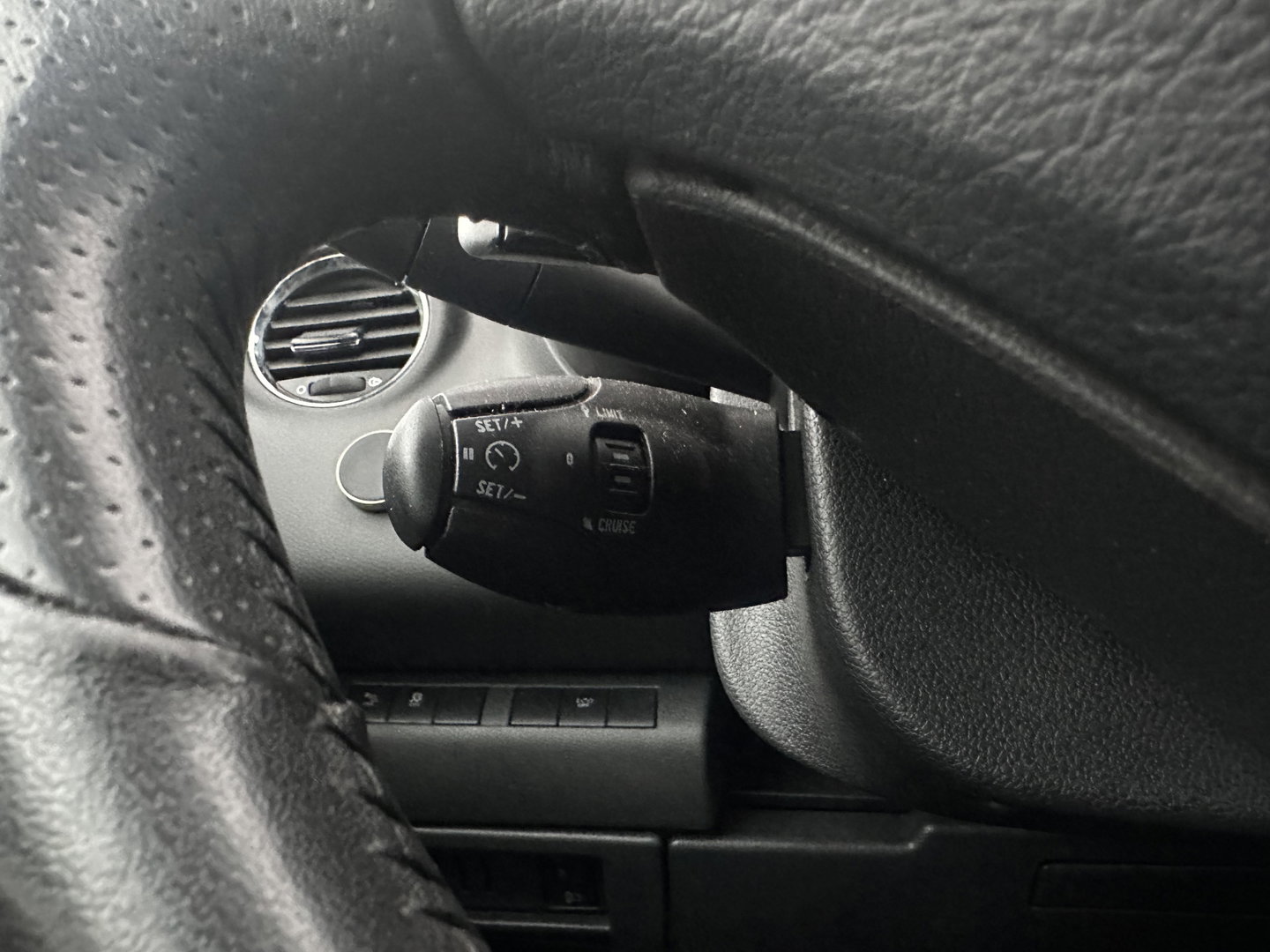Peugeot 3008 2.0 HDiF HYbrid4 *AUT | NAVI-FULLMAP | LEATHERSEATS | SHIFTPADDLES | PRIVACY-GLASS | ECC | PDC | CRUISE | 16''ALU*