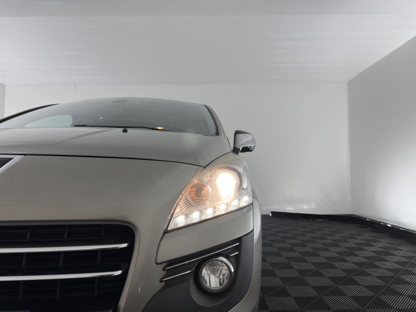 Peugeot 3008 2.0 HDiF HYbrid4 *AUT | NAVI-FULLMAP | LEATHERSEATS | SHIFTPADDLES | PRIVACY-GLASS | ECC | PDC | CRUISE | 16''ALU*