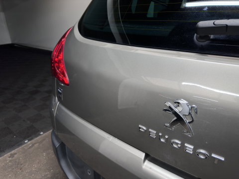 Peugeot 3008 2.0 HDiF HYbrid4 *AUT | NAVI-FULLMAP | LEATHERSEATS | SHIFTPADDLES | PRIVACY-GLASS | ECC | PDC | CRUISE | 16''ALU*