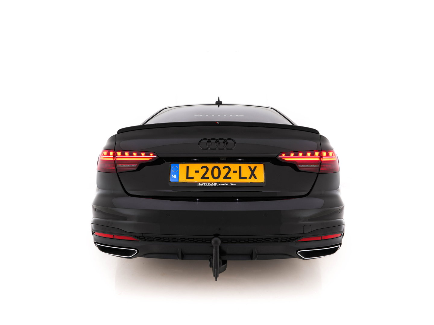 Audi A4 Limousine 35 TFSI S edition Competition *AUT | LEATHER-MICROFIBRE | FULL-LED | SPORTsEATS | KEYLESS | DIGI-COCKPIT | AMBIENT-LIGHT | NAVI-FULLMAP | PRIVACY-GLASS | SHIFT-PADDLES | ECC | PDC | CRUISE | TOWBAR | 18''ALU*