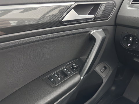 Volkswagen Tiguan 1.4 TSI ACT Highline *AUT | PANO | ADAPTIVE-CRUISE | FULL-LED | VIRTUAL-COCKPIT | KEYLESS | DAB+ | NAVI-FULLMAP | COMFORT-SEATS | ECC | PDC | 18INCH | TOWBAR*