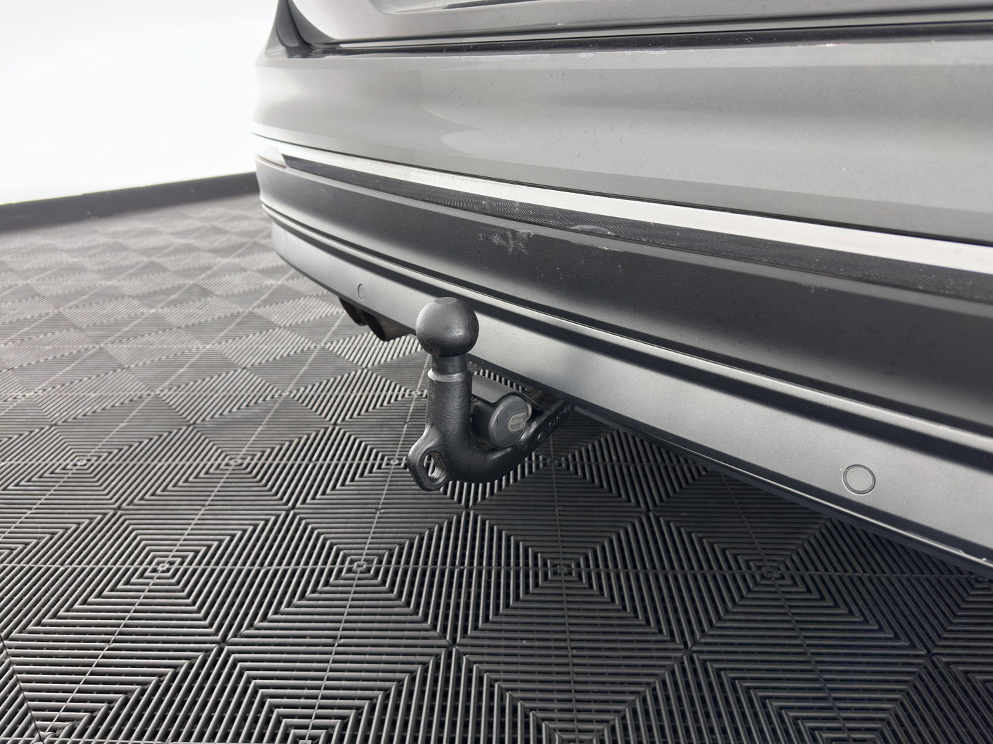 Volkswagen Tiguan 1.4 TSI ACT Highline *AUT | PANO | ADAPTIVE-CRUISE | FULL-LED | VIRTUAL-COCKPIT | KEYLESS | DAB+ | NAVI-FULLMAP | COMFORT-SEATS | ECC | PDC | 18INCH | TOWBAR*