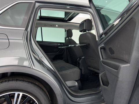 Volkswagen Tiguan 1.4 TSI ACT Highline *AUT | PANO | ADAPTIVE-CRUISE | FULL-LED | VIRTUAL-COCKPIT | KEYLESS | DAB+ | NAVI-FULLMAP | COMFORT-SEATS | ECC | PDC | 18INCH | TOWBAR*