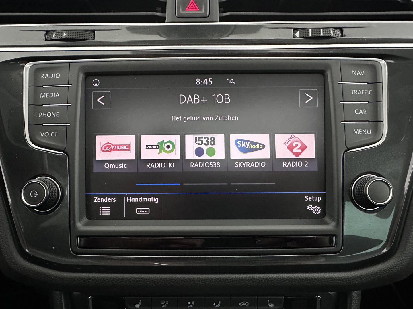 Volkswagen Tiguan 1.4 TSI ACT Highline *AUT | PANO | ADAPTIVE-CRUISE | FULL-LED | VIRTUAL-COCKPIT | KEYLESS | DAB+ | NAVI-FULLMAP | COMFORT-SEATS | ECC | PDC | 18INCH | TOWBAR*