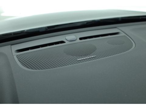 Volvo XC40 Recharge Ultimate 70 kWh | 97% SOH  Pano-dak | Warmte pomp | H&K Audio | Elek. stoelen | Stoel + stuurverw. |