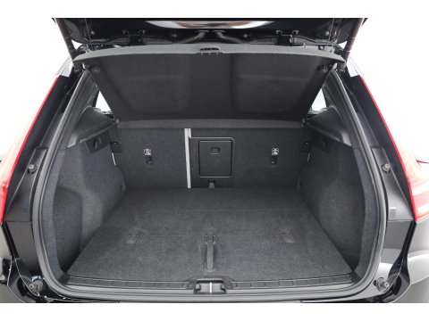 Volvo XC40 Recharge Ultimate 70 kWh | 97% SOH  Pano-dak | Warmte pomp | H&K Audio | Elek. stoelen | Stoel + stuurverw. |