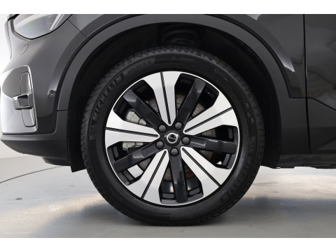 Volvo XC40 Recharge Ultimate 70 kWh | 97% SOH  Pano-dak | Warmte pomp | H&K Audio | Elek. stoelen | Stoel + stuurverw. |