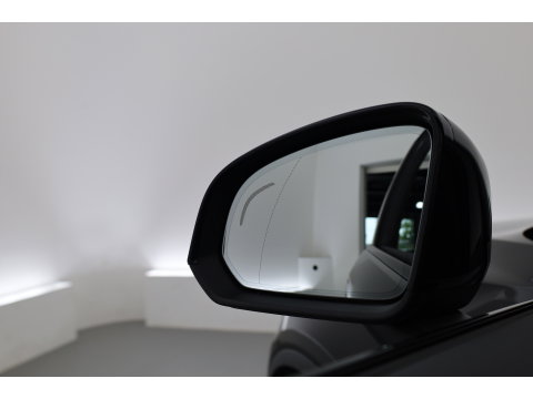 Volvo XC40 Recharge Ultimate 70 kWh | 97% SOH  Pano-dak | Warmte pomp | H&K Audio | Elek. stoelen | Stoel + stuurverw. |