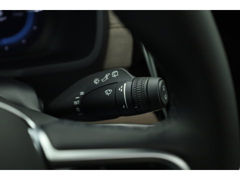 Volvo XC90 2.0 T8 Plus Dark | Luchtvering |  Pano-dak | B&W Audio | Trekhaak | 360 camera |