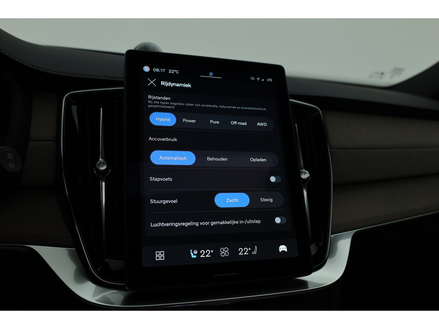 Volvo XC90 2.0 T8 Plus Dark | Luchtvering |  Pano-dak | B&W Audio | Trekhaak | 360 camera |