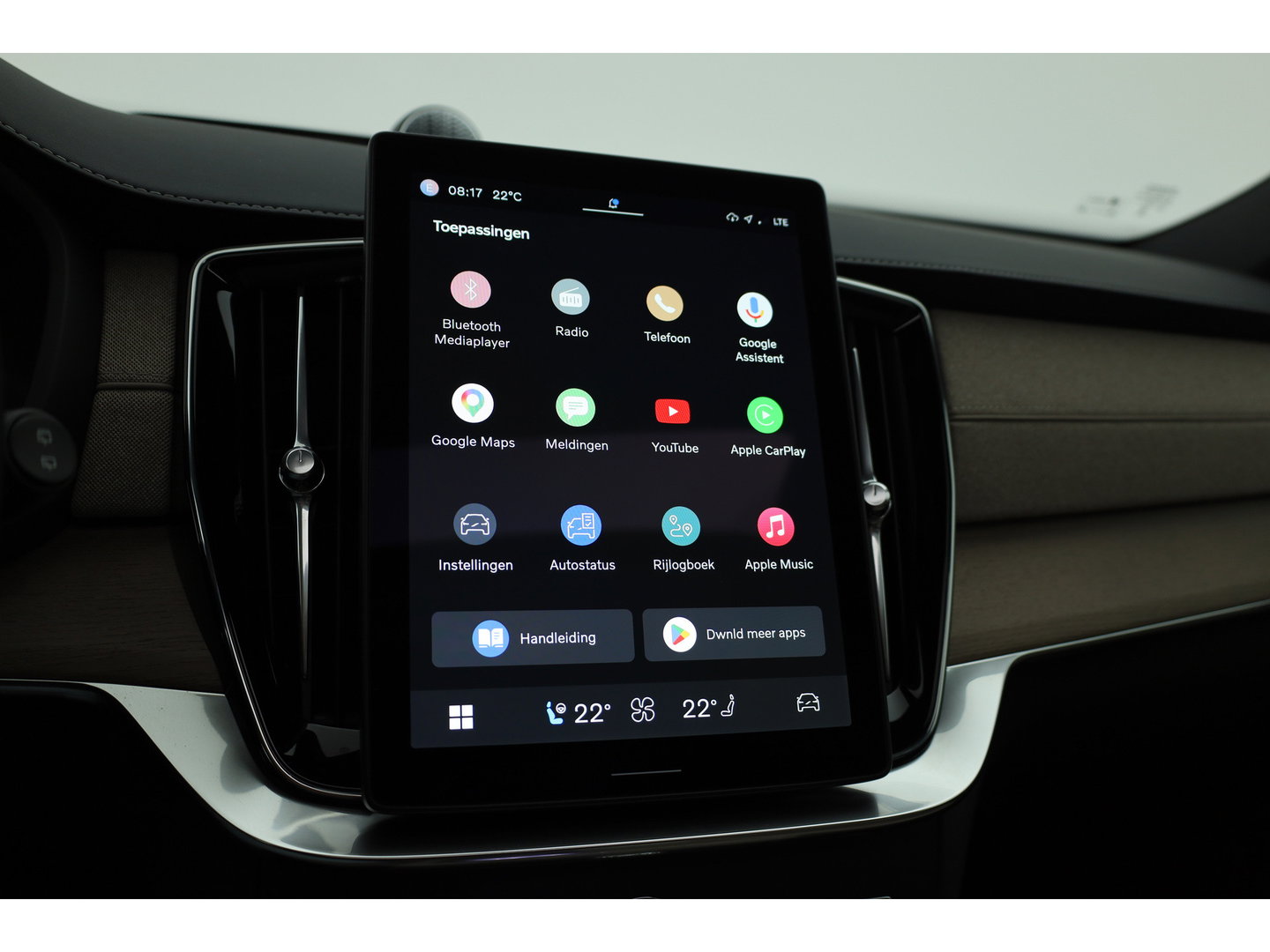 Volvo XC90 2.0 T8 Plus Dark | Luchtvering |  Pano-dak | B&W Audio | Trekhaak | 360 camera |