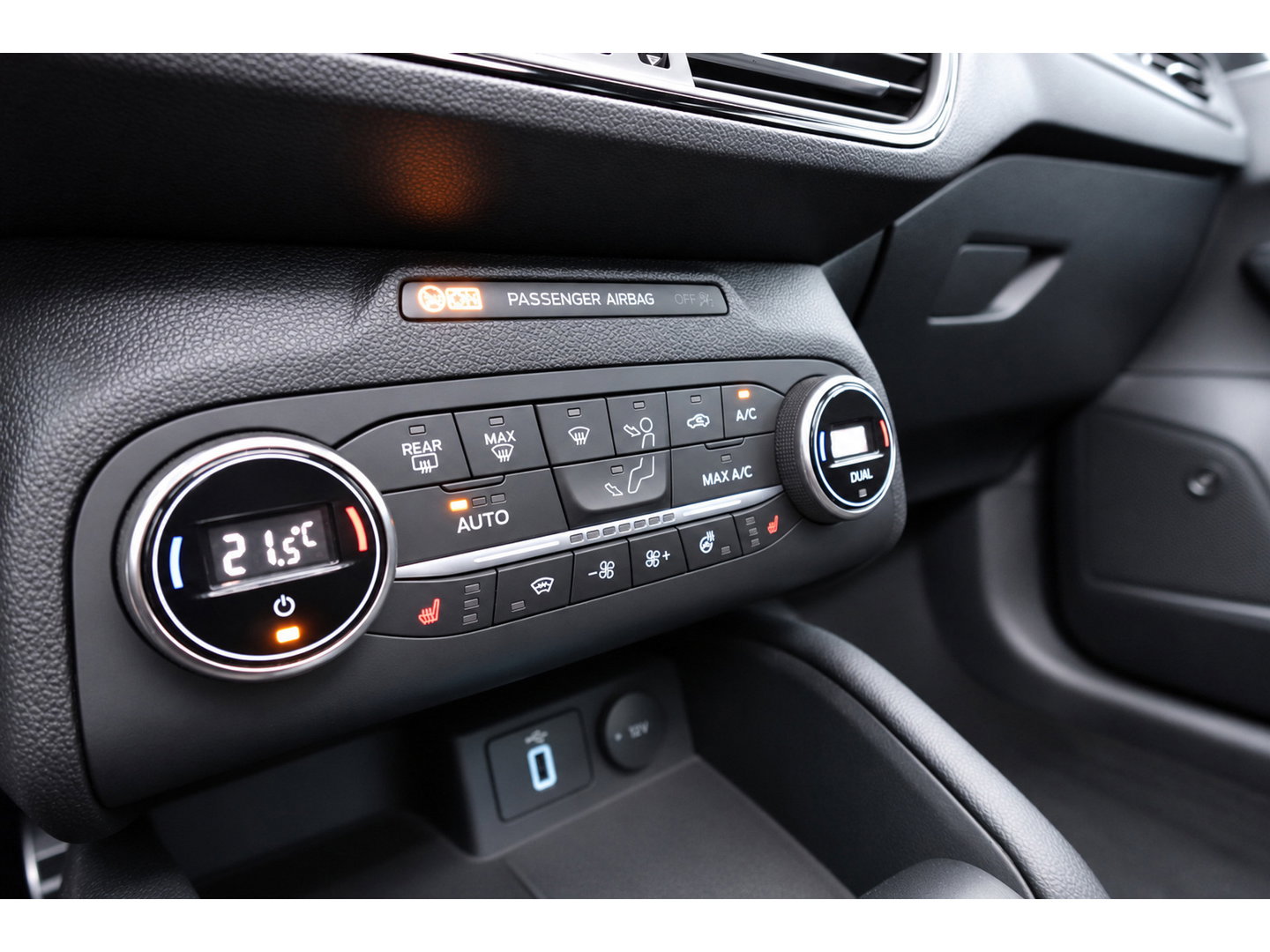 Ford FOCUS Wagon 1.5 EcoBoost ST Line Business PANO B&O HUD