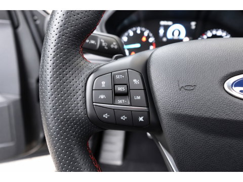 Ford FOCUS Wagon 1.5 EcoBoost ST Line Business PANO B&O HUD