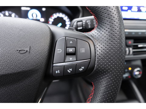 Ford FOCUS Wagon 1.5 EcoBoost ST Line Business PANO B&O HUD