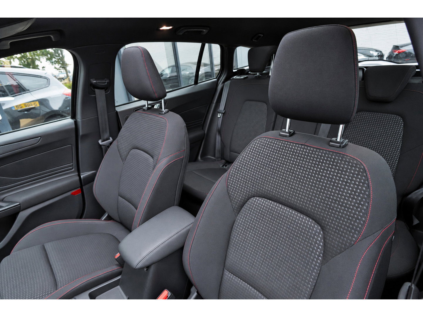 Ford FOCUS Wagon 1.5 EcoBoost ST Line Business PANO B&O HUD