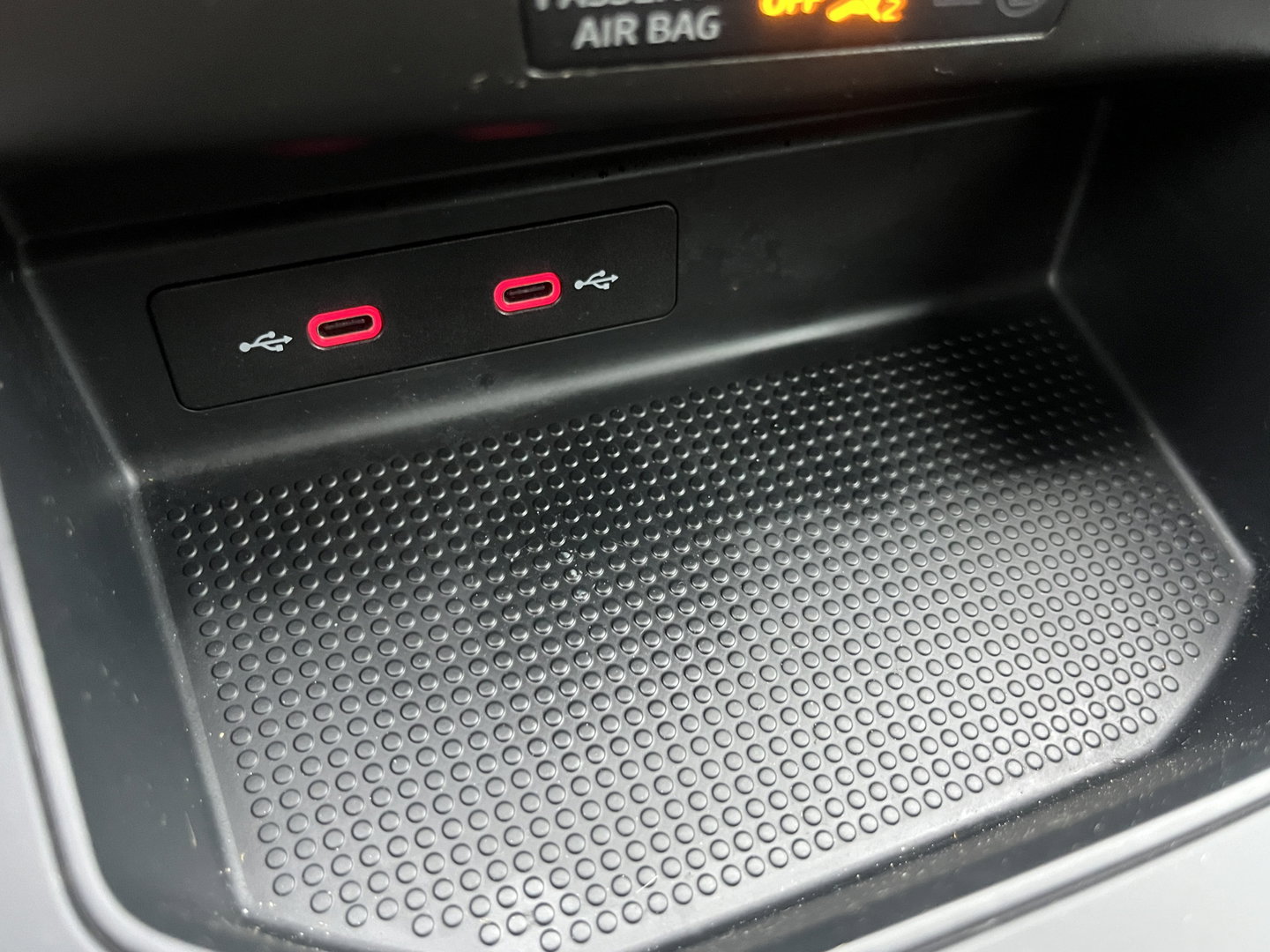 SEAT Arona 1.0 TSI Style Business Intense | Draadloze Apple Carplay | Automatische Verlichting | Front Assist | Stoelverwarming |