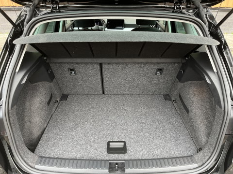 SEAT Arona 1.0 TSI Style Business Intense | Draadloze Apple Carplay | Automatische Verlichting | Front Assist | Stoelverwarming |