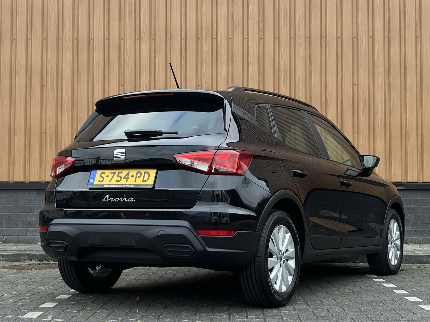 SEAT Arona 1.0 TSI Style Business Intense | Draadloze Apple Carplay | Automatische Verlichting | Front Assist | Stoelverwarming |