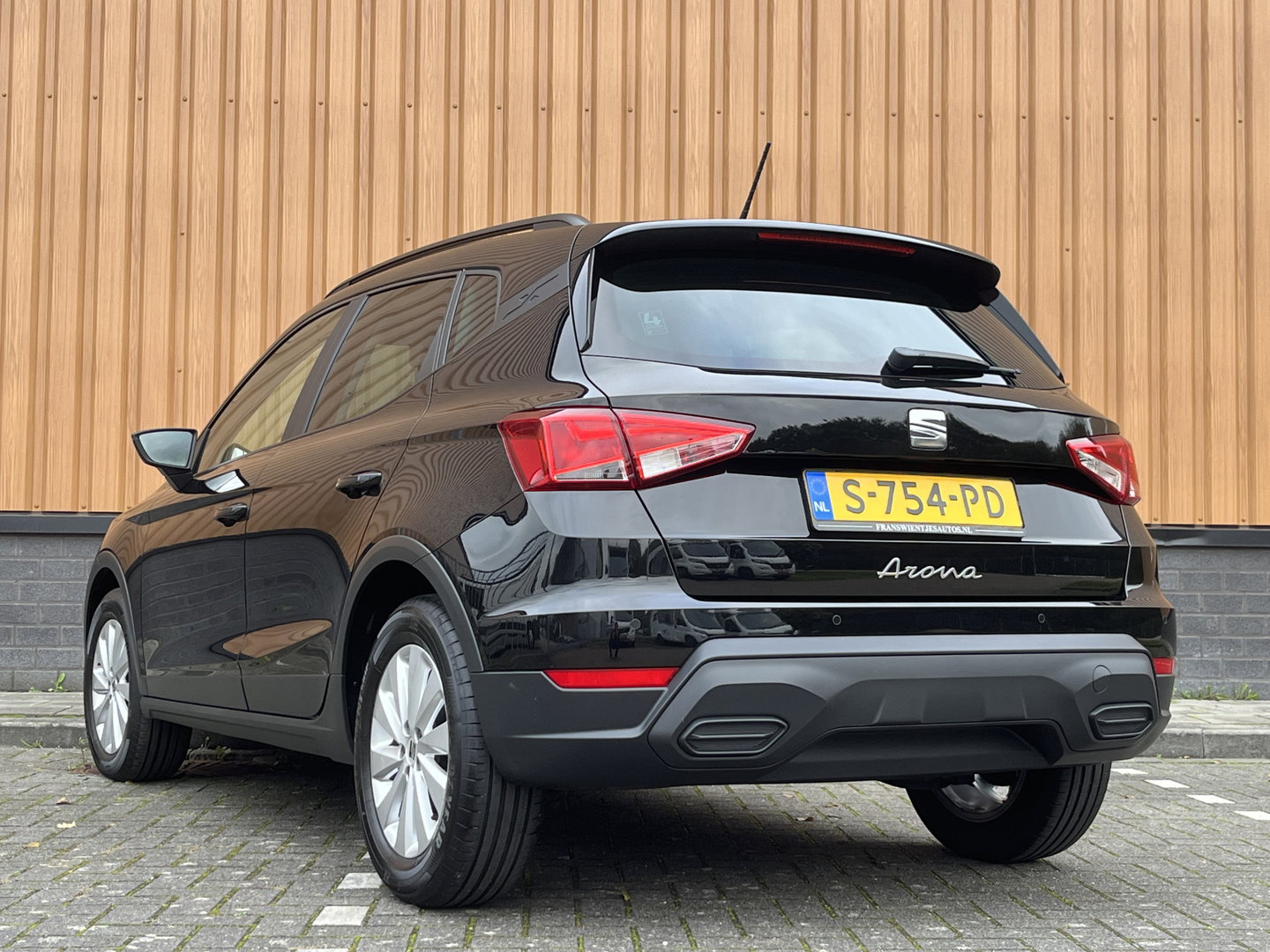 SEAT Arona 1.0 TSI Style Business Intense | Draadloze Apple Carplay | Automatische Verlichting | Front Assist | Stoelverwarming |