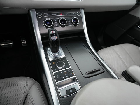 Land Rover Range Rover Sport 3.0 TDV6 HSE Dynamic *AUT | LEATHER | XENON | HEATED-COMFORTSEATS | NAVI-FULLMAP | KEYLESS | CAMERA | PRIVACY-GLASS | ECC | PDC | CRUISE | 21''ALU*