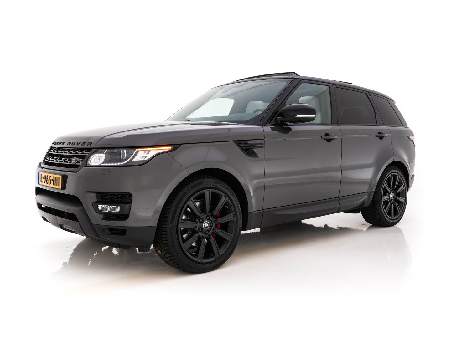 Land Rover Range Rover Sport 3.0 TDV6 HSE Dynamic *AUT | LEATHER | XENON | HEATED-COMFORTSEATS | NAVI-FULLMAP | KEYLESS | CAMERA | PRIVACY-GLASS | ECC | PDC | CRUISE | 21''ALU*