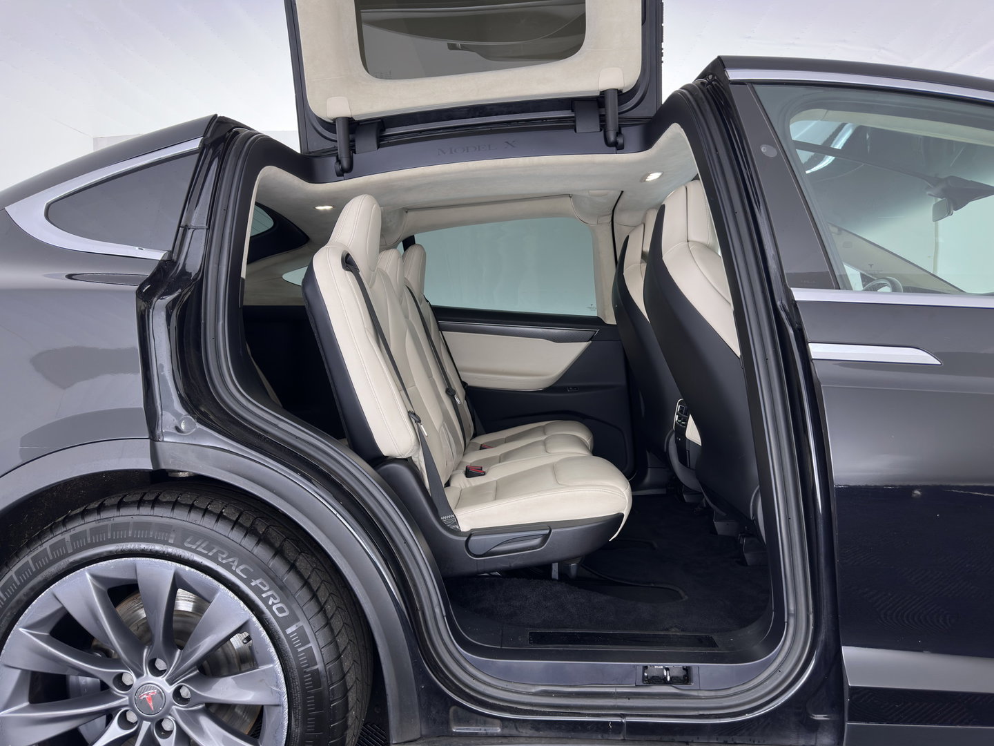 Tesla Model X 100D 7PERS. (INCL. BTW) *AUT | PANO | LEATHER | NAVI-FULLMAP | FULL-LED | AIRSUSPENSION | DIGI-COCKPIT | FASTLOADER | KEYLESS | DAB+ | HEATED-SPORTSEATS | PRIVACY-GLASS | AUTOPILOT |  20"ALU*